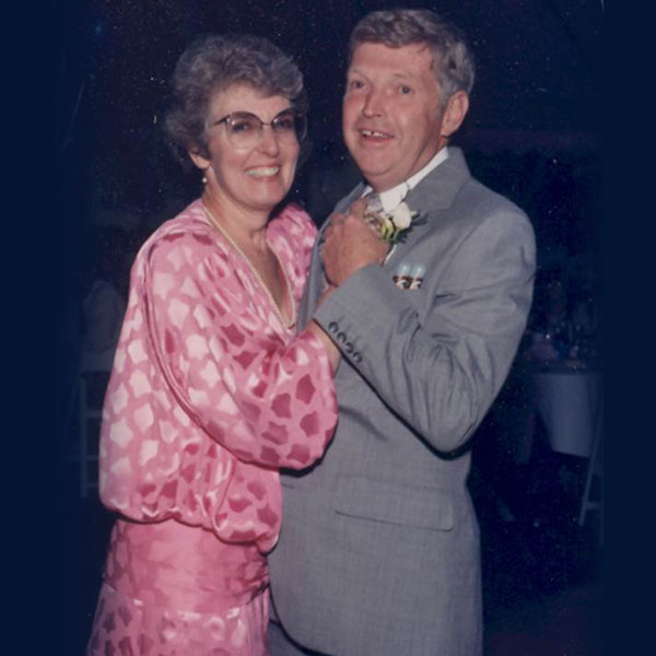 img-about Founders Bob and Joan Winfield